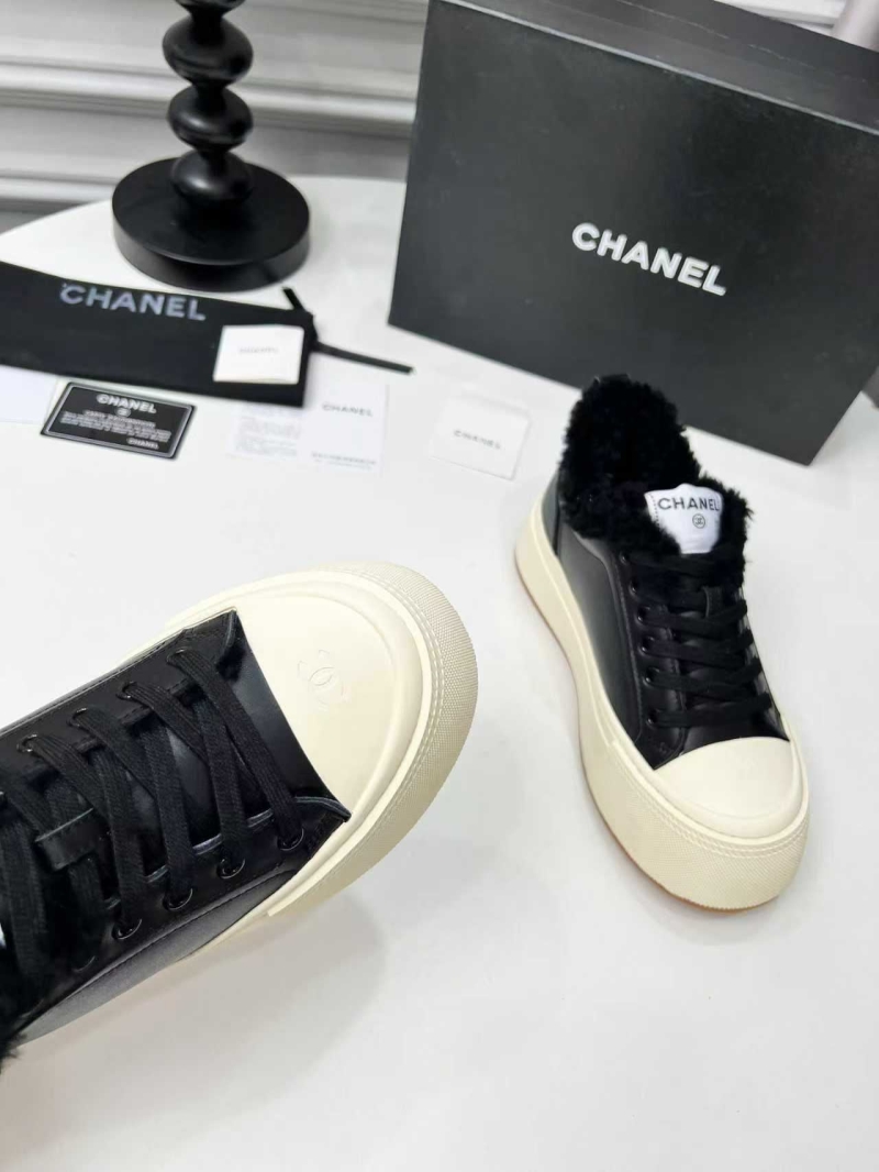 Ch**el sport shoes